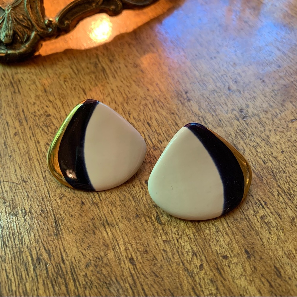 Vintage black gold and white painted earrings!